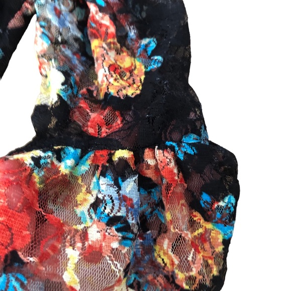 Love J. Floral Mesh Crotchet Crop SZ S - Picture 5 of 13